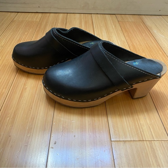 Lotta from Stockholm Black Clogs, size 36 - Picture 7 of 10
